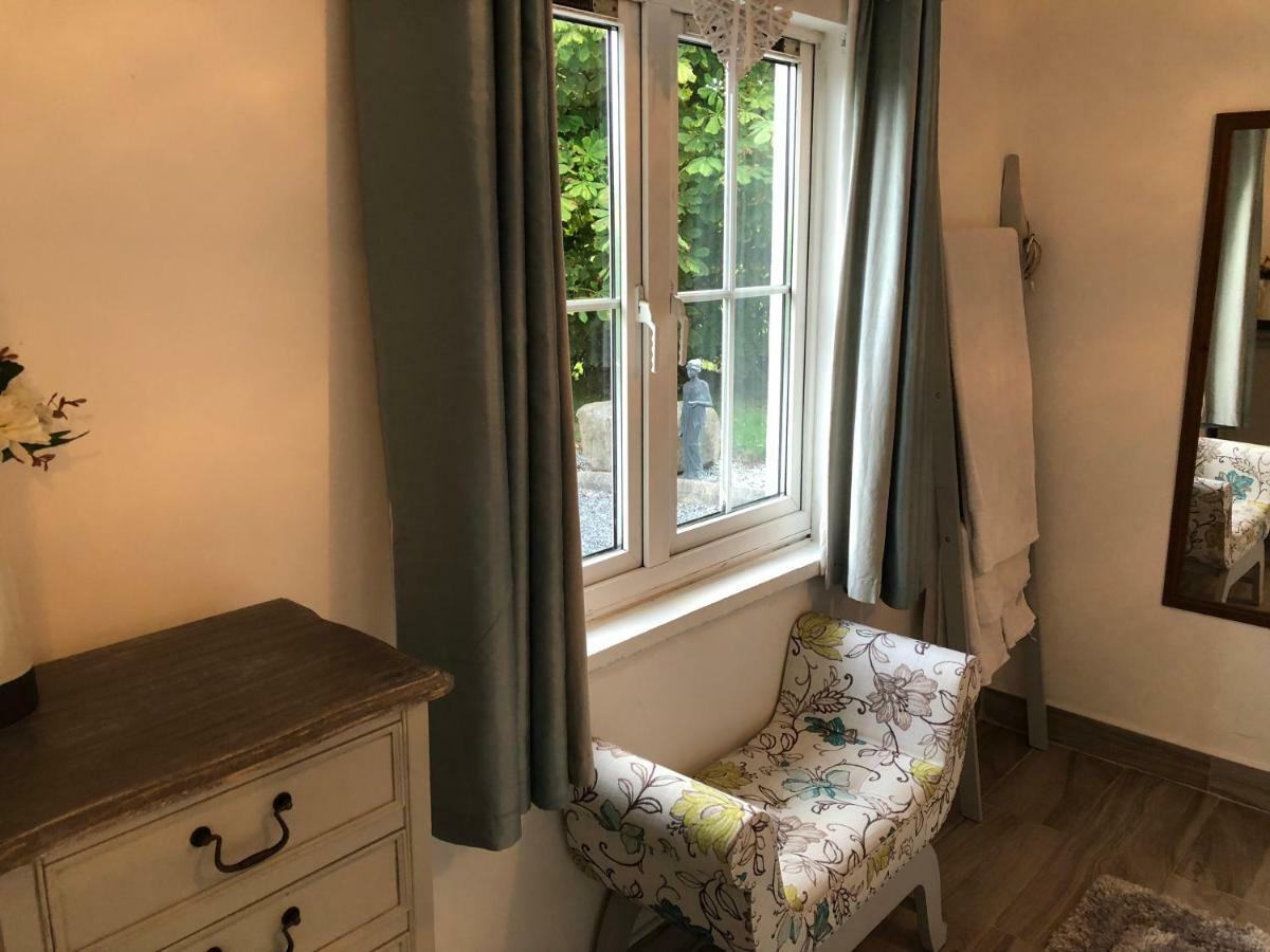 The Cottage Ballinaleucra Экстерьер фото